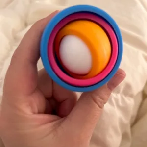 Ontvangen Oneindige Flipbal Vinger Friemelspinner van klant M****l.