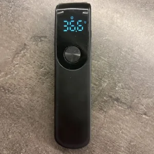 Ontvangen Infrarood Non-Contact Digitale Thermometer van klant J***a.