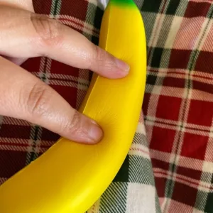 Ontvangen Anti-Stress Squishy Banaan Speeltje van klant D****k.