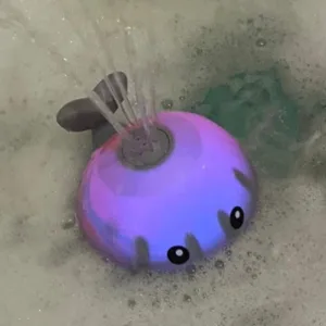 Ontvangen Knipperende Walvis Sproeier Bad Speelgoed van klant J***i.
