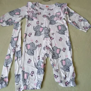 Ontvangen Baby Romper met Lange Mouwen en Haarband van klant E***u.
