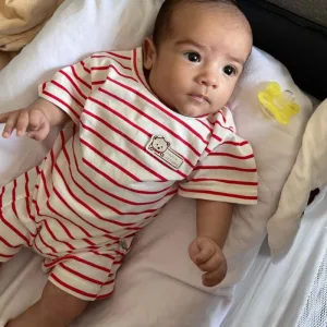 Ontvangen Baby Eendelig Korte Mouw Rompertje van klant M***n.