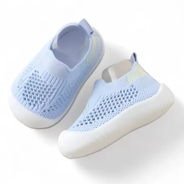 babyschoentjes, antislipschoentjes, instapschoentjes, babysneakers, meshschoentjes, eerste loopschoentjes, schoenen met zachte zolen